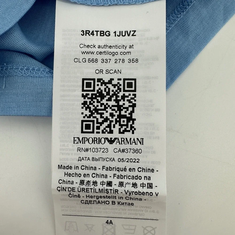 Emporio Armani Kids Light Blue Flocked Logo T-Shirt Size 4A 106cm NWT